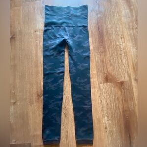 SPANX Camouflage Leggings